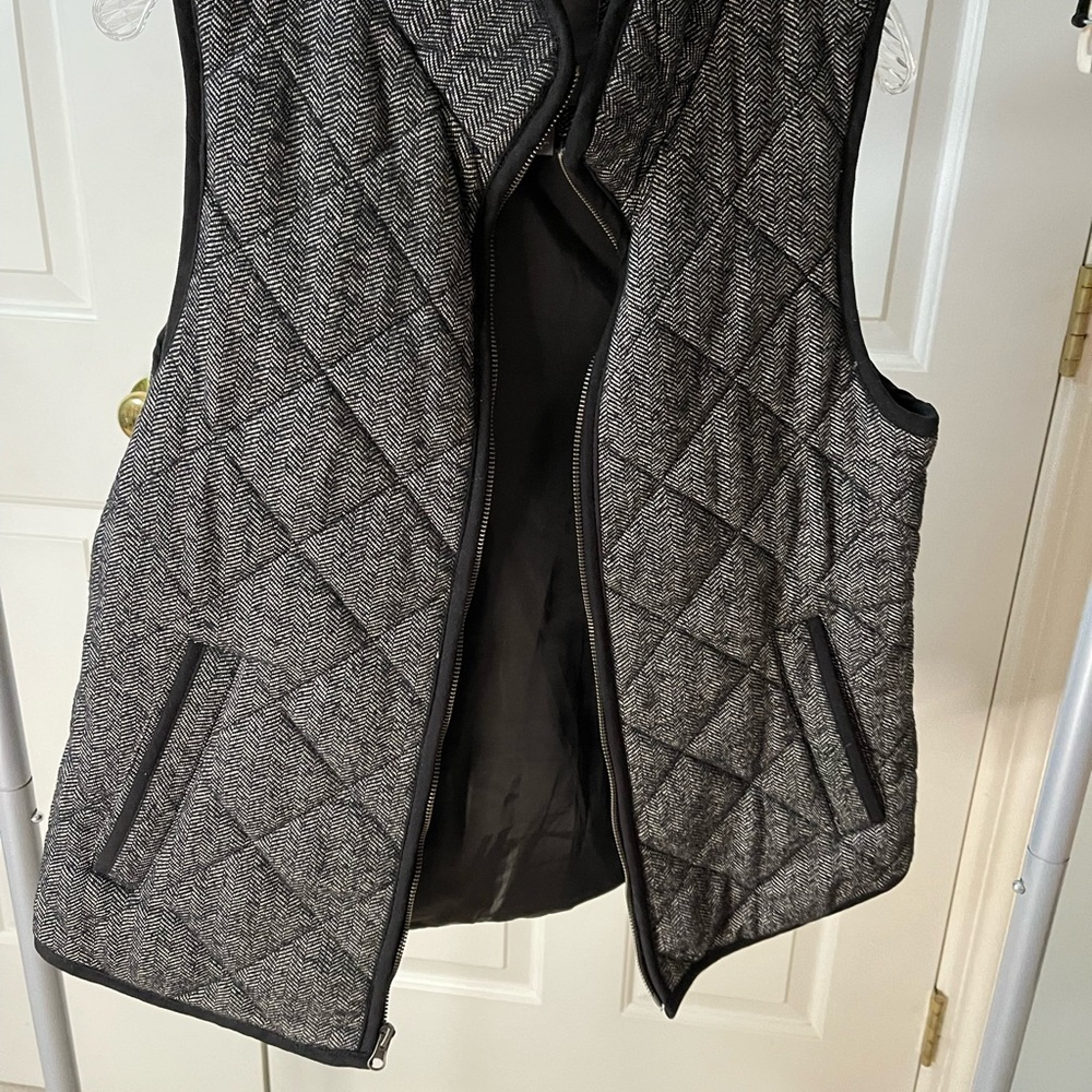 Black & White tweed quilted vest
